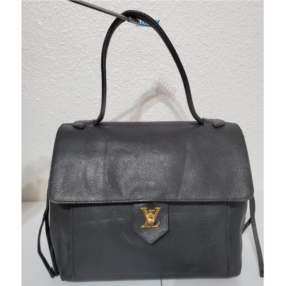 Louis Vuitton Lockme MM - Picture 1 of 16